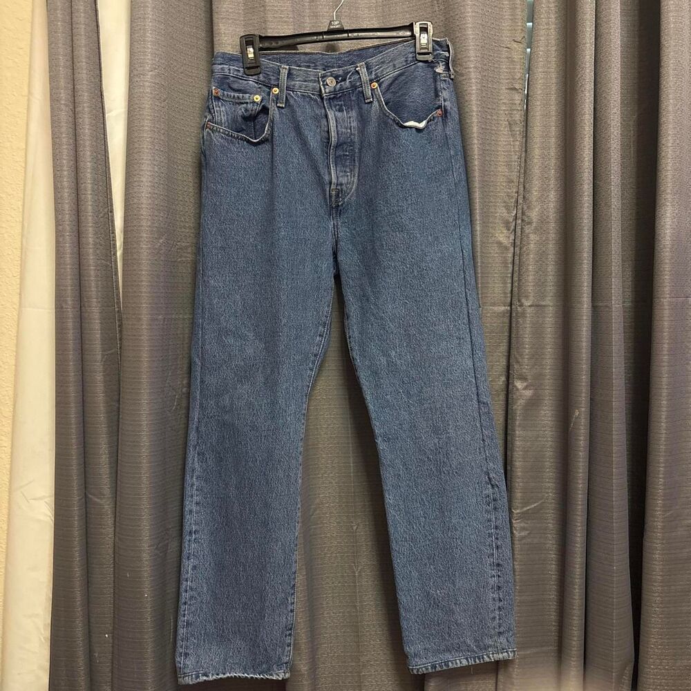 Levi-s Men's Blue and Navy Jeans
